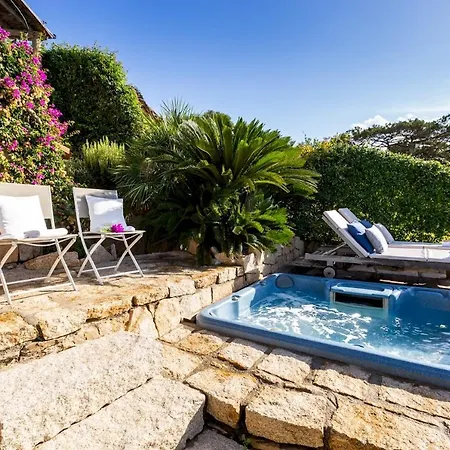 Zeus 6 Holiday home